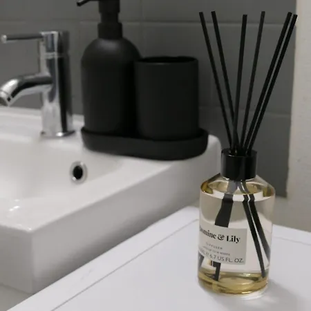 Confort En Couleurs Apartment *